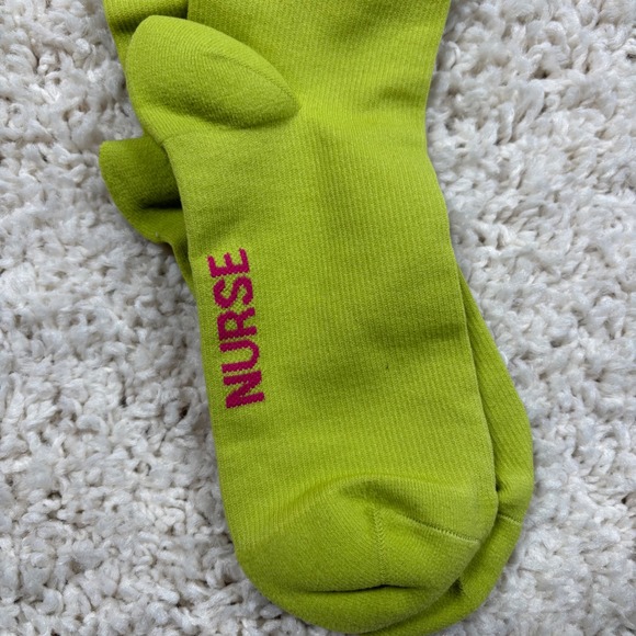 FIGS‎ Nurse Compression Socks Lime Green 24/7 365 Size M - Picture 2 of 5